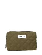 Day Re-Q Fenced Washbag S Toalettveske Khaki Green DAY ET