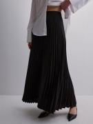 Selected Femme - Lange skjørt - Black - Slftina Hw Ankle Plisse Skirt ...