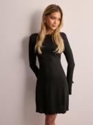 Only - Langermede kjoler - Black - Onlhillary L/S Open Bag Dress Cs Jr...