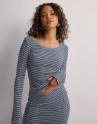 Nelly - Blå - I Love It Stripe Top