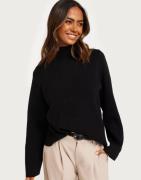 Object Collectors Item - Svart - Objreynard Square Sleeve Pullover N