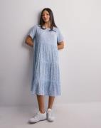 Only - Blomstrete - Onlmaya Life S/S Dress Wvn Noos