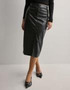 Pieces - Svart - Pcolga Hw Midi Skirt Mm Jrs