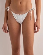 Nelly - Hvit - Frill Anglais Bikini Panty