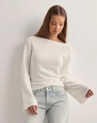 Nelly - Hvit - Gorgeous Wide Sleeve Sweater