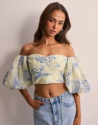 Malina - Blomstrete - Amira draped off shoulder top