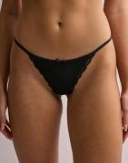 Nelly - Svart - Adore Me Thong 3-Pack