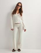 Nelly - Beige - Low Waist Crochet Pants