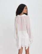 Nelly - Hvit - Flowy Shirt Blouse