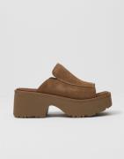 UGG - Brun - W New Heights Slide
