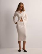 Nelly - Hvit - Lush Midi Skirt