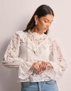 Nelly - Hvit - Delicate Lace Blouse