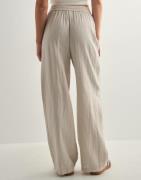 Pieces - Beige - Pcsastina Hw Wide Pants Wvn Bc