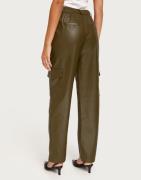 Only - Grønn - Onlkim Faux Leather Cargo Pant Cc O