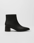 Nelly - Svart - Low Ankel Boot