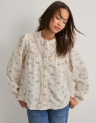 Only - Hvit - Onllari L/S Flower Shirt Noos Wvn
