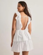 Nelly - Hvit - Perfect Frill Dress