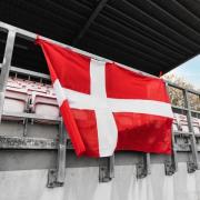 Danmark Stadium Flag - Rød/Hvit